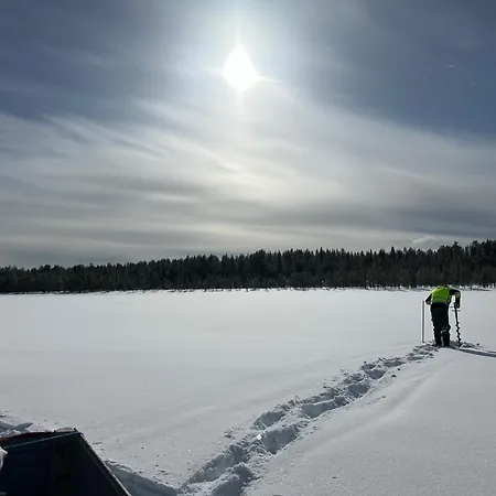 Villa Private Lakefront Log In Lapland With Sauna *